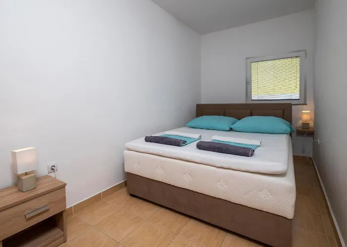 Stunning In With Wifi Appartement Peroj