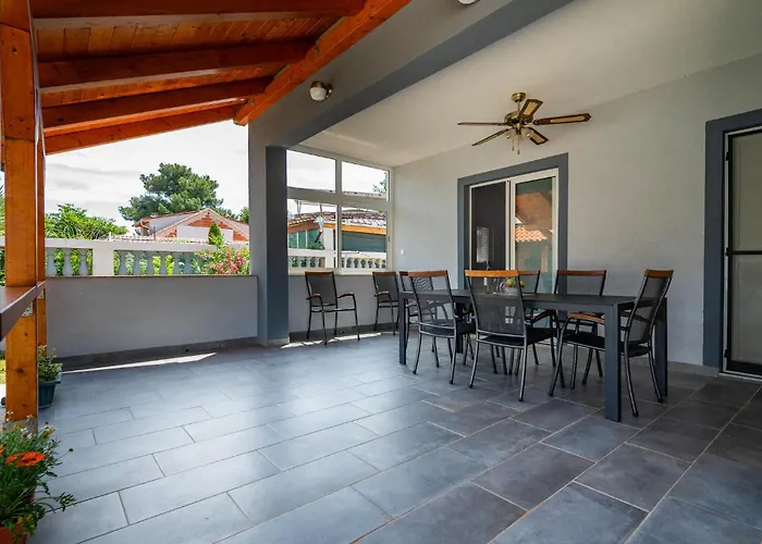 Stunning In With Wifi Appartement