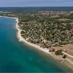 3 Bedroom Beautiful In *