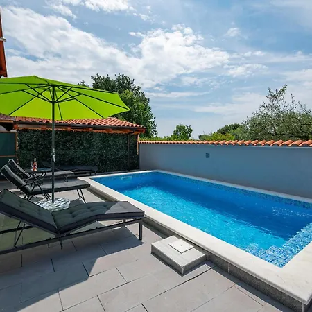 3 Bedroom Beautiful In *
